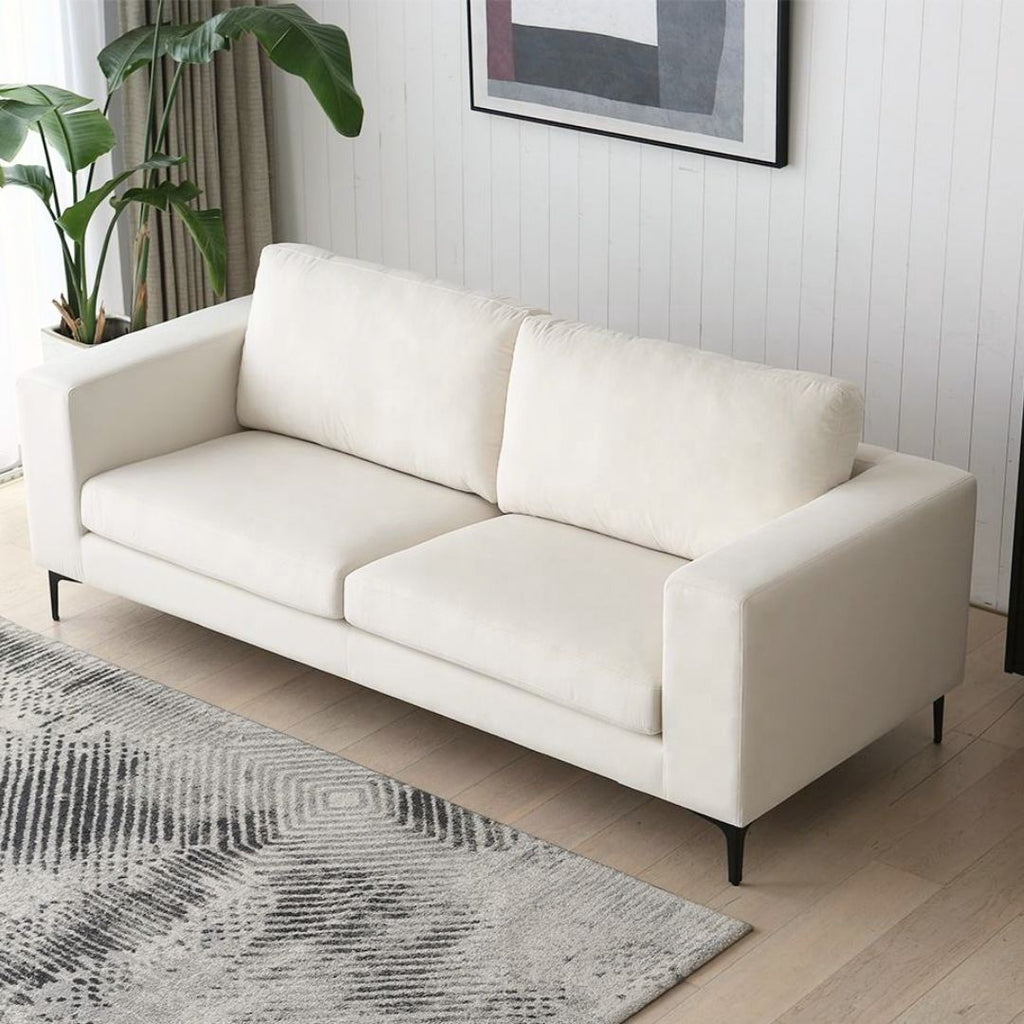 Sofia - Tidlös soffa i skandinavisk minimalism