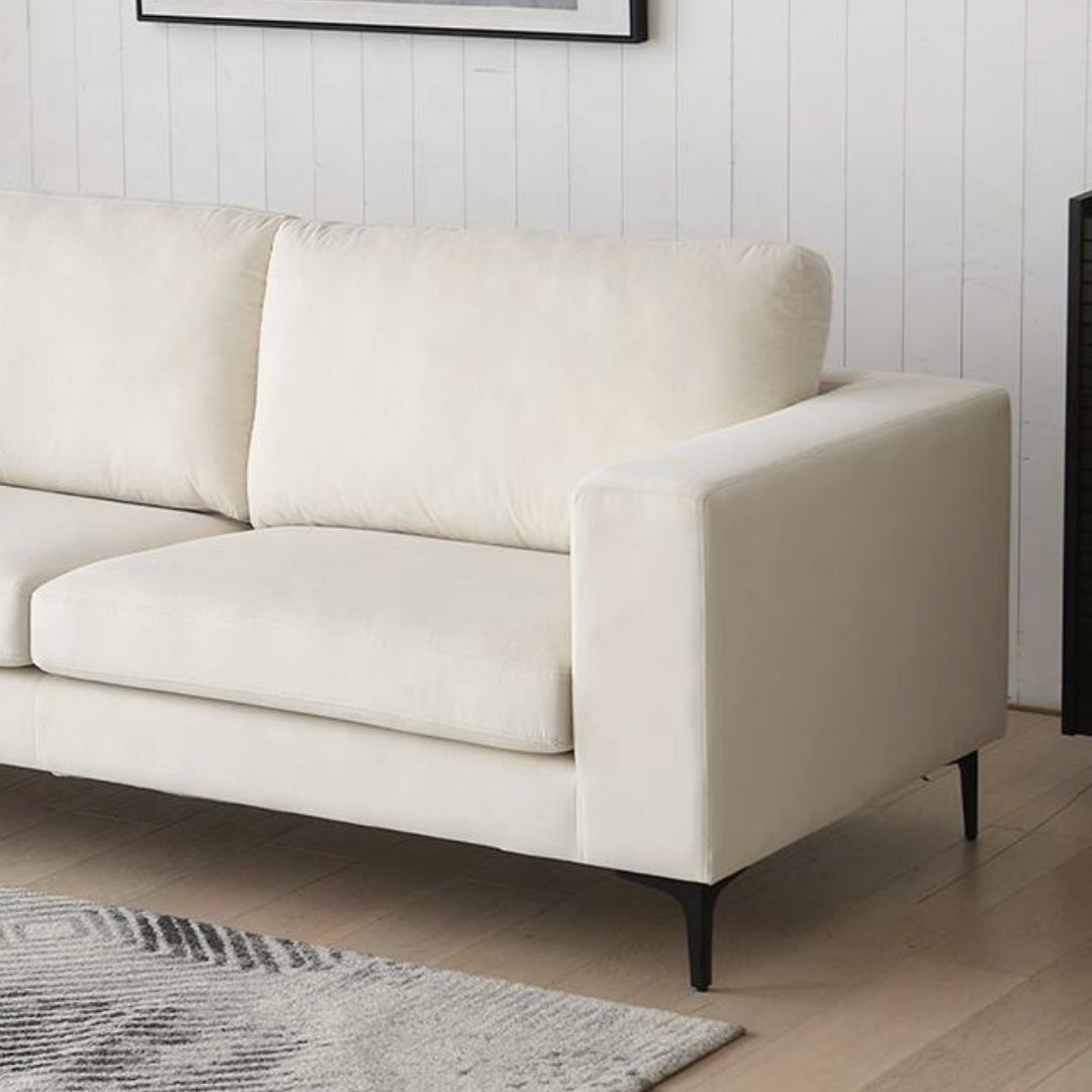 Sofia - Tidlös soffa i skandinavisk minimalism