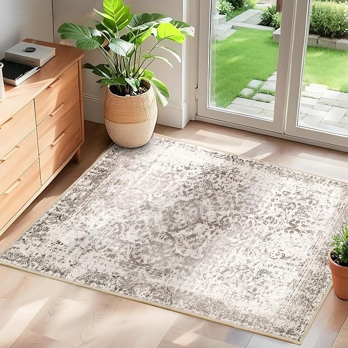 Maja - Vintageinspirerad matta med elegant mönster
